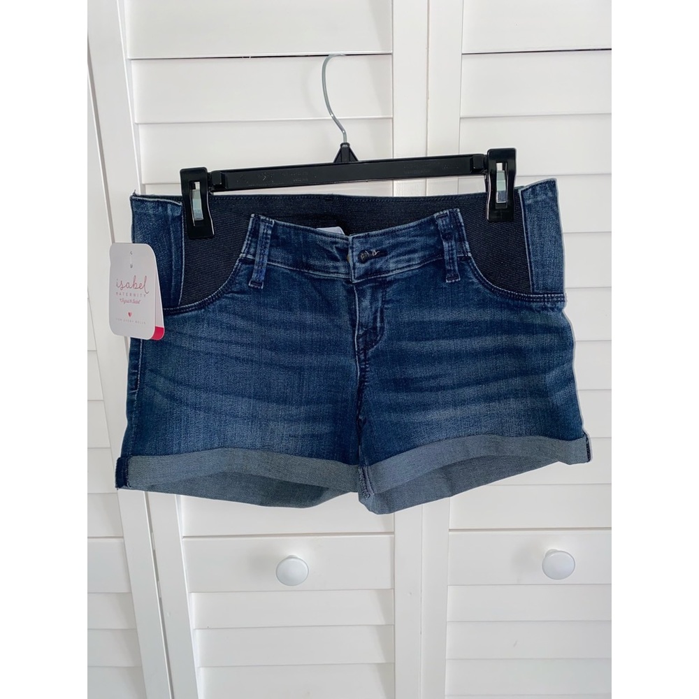 Ingrid & Isabel Maternity Shorts 2/26 4” inseam NWT